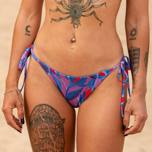 Bikini Reversible String Brief Purple Flowers Slip Bikini Reversibile con Laccetti Floreale Viola