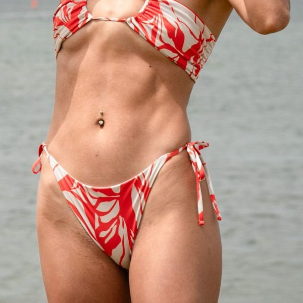 Red Flowers Bikini String Brief Slip Bikini con Laccetti Floreale Rosso